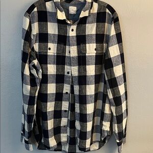 GAP Blue and Cream Plaid Linen Casual Button Down Shirt